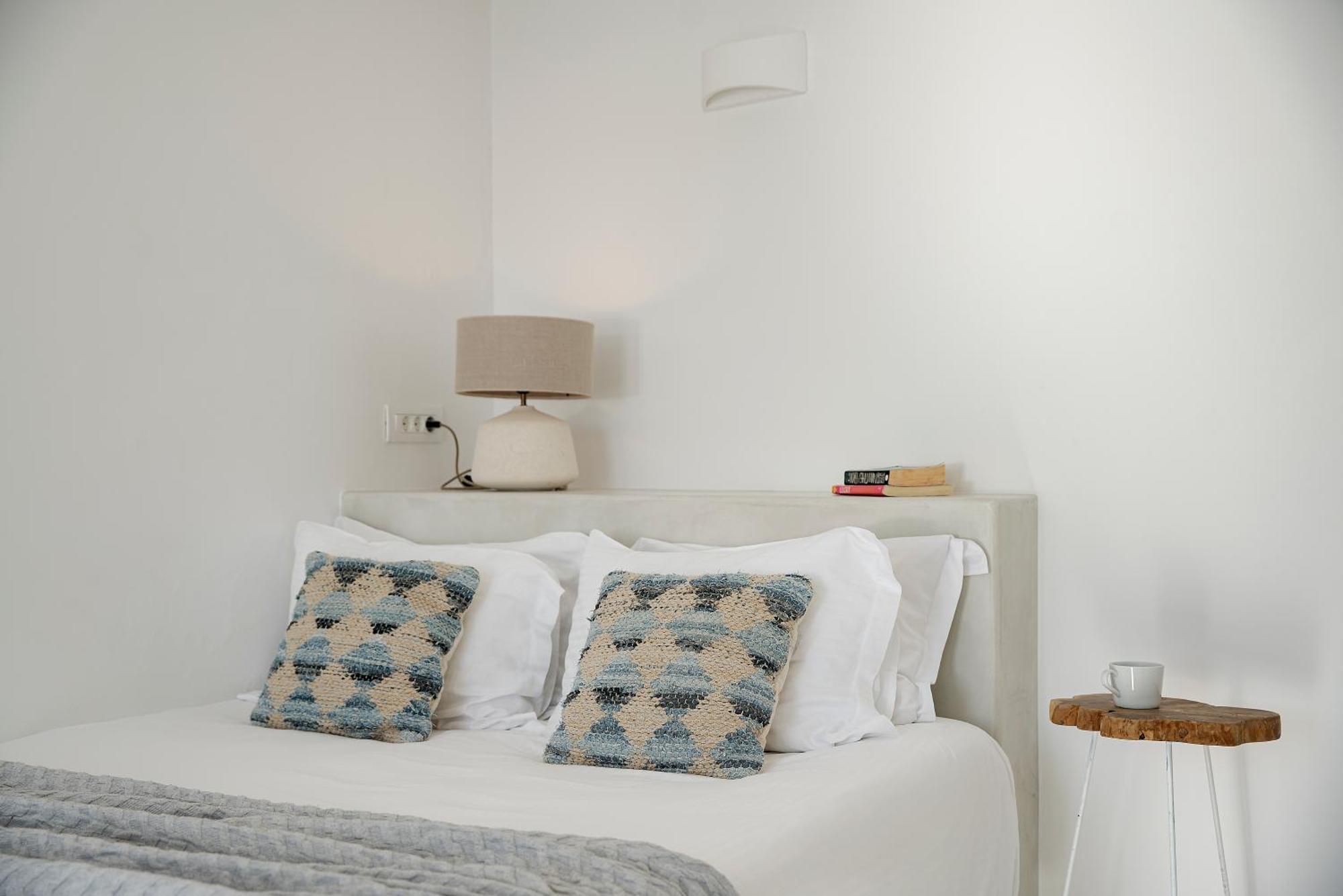 Big Blue Villa By Caldera Houses أويا المظهر الخارجي الصورة